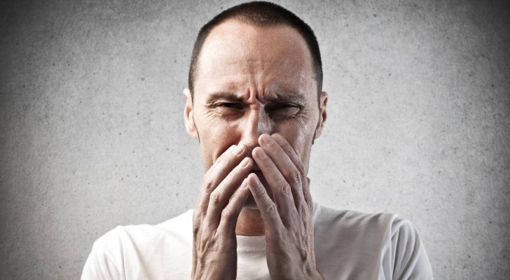 لن تصدق.. مخاطر كارثية لـ كتم العطس أبرزها تمزق طبلة الأذن ..احذرها