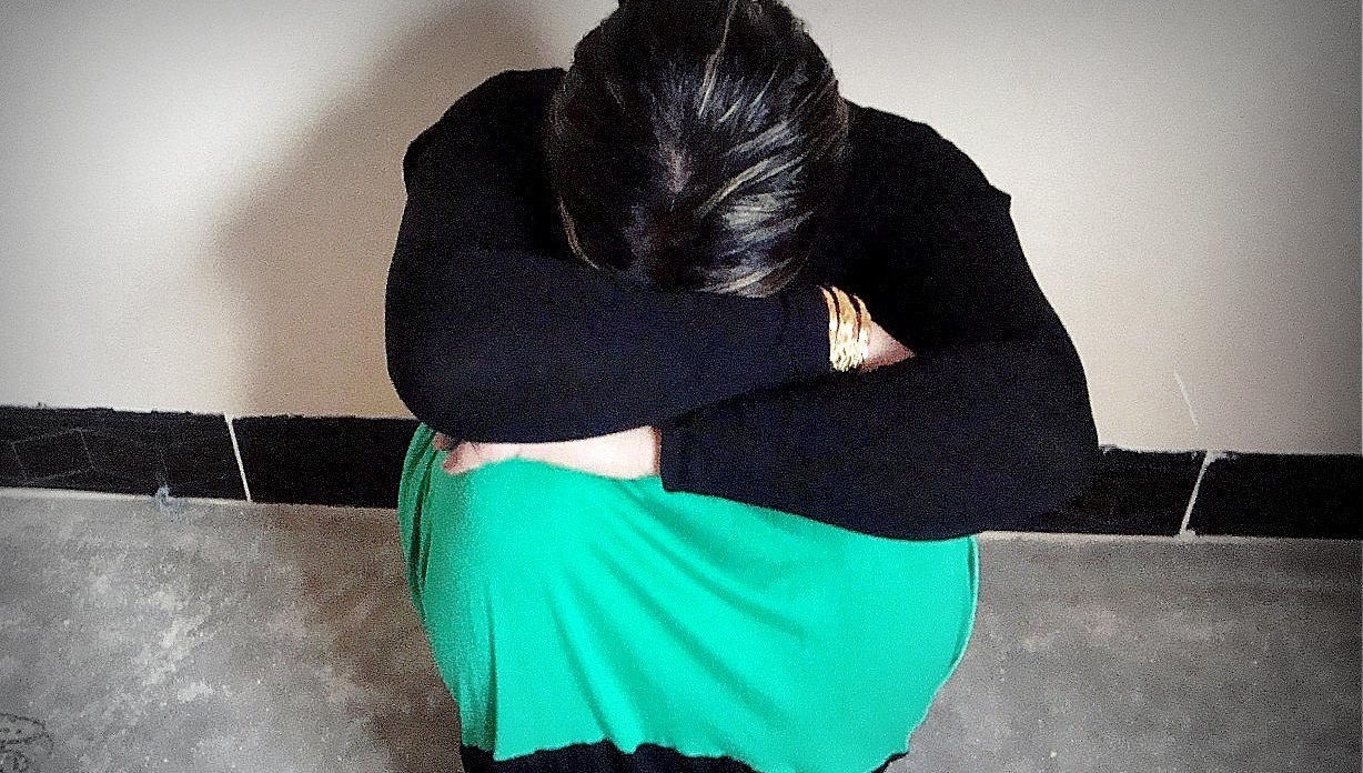 فتاة حسناء ذهبت إلى ساحر ليساعدها على الزواج .. وعندما دخلت إليه كانت النتيجة الصادمة التي دمرت حياتها !