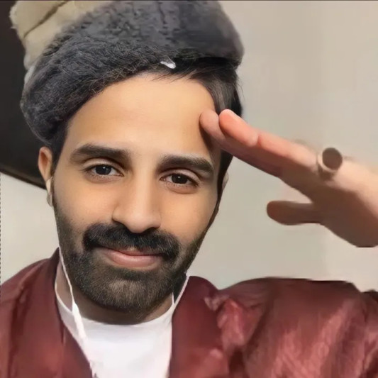  مشهور التيك توك سعود القحطاني يتفاجأ بأن الفتاة التي معه في البث شقيقة الفنان راشد الماجد وهكذا كان رده !
