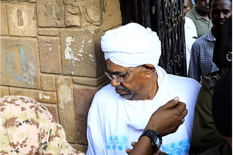 عمر البشير