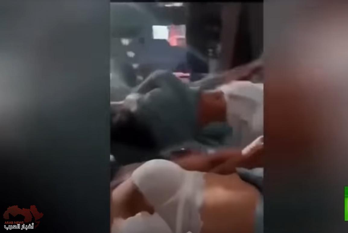 وكالة عالمية تنشر فيديو صادم لحسناء سعودية بملابس فاضحة في شوارع جدة يثير غضبا واسعا! ( شاهد ) 