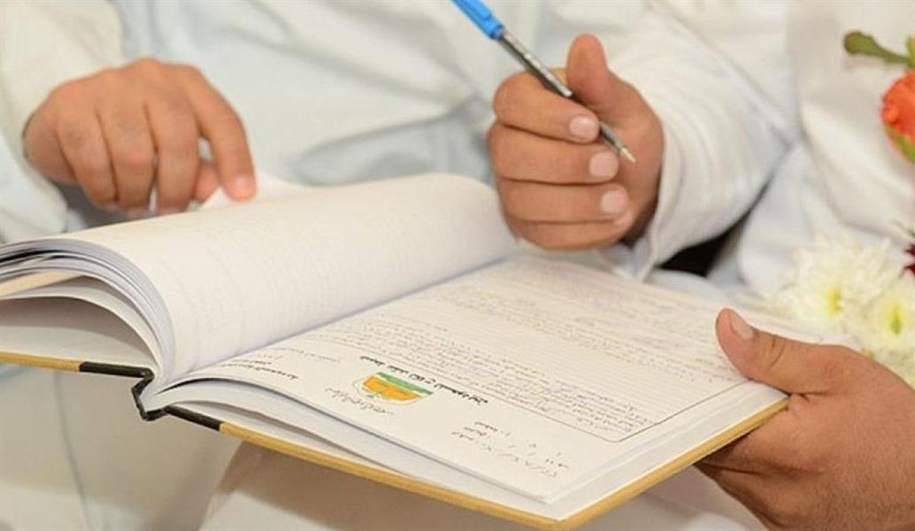 قبل عقد القران بلحظات .. شاب سعودي يتفاجأ بطلب غريب وغير متوقع من والد خطيبته 