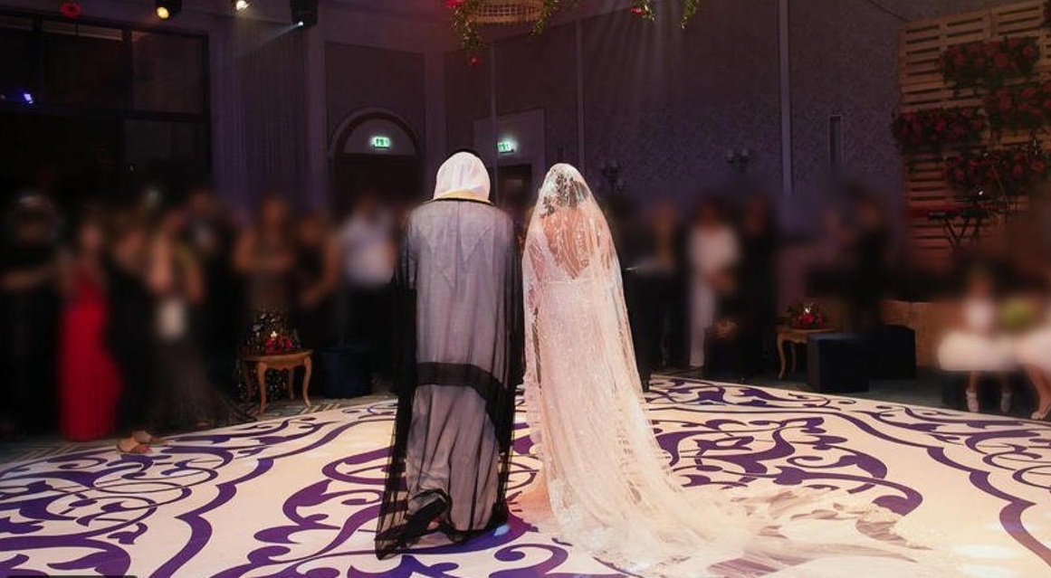 سعودي يعيد عروسته الحسناء لأهلها بعد حفل الزفاف ويمهلهم 20 يوماً ! ..  ماذا اكتشف ؟