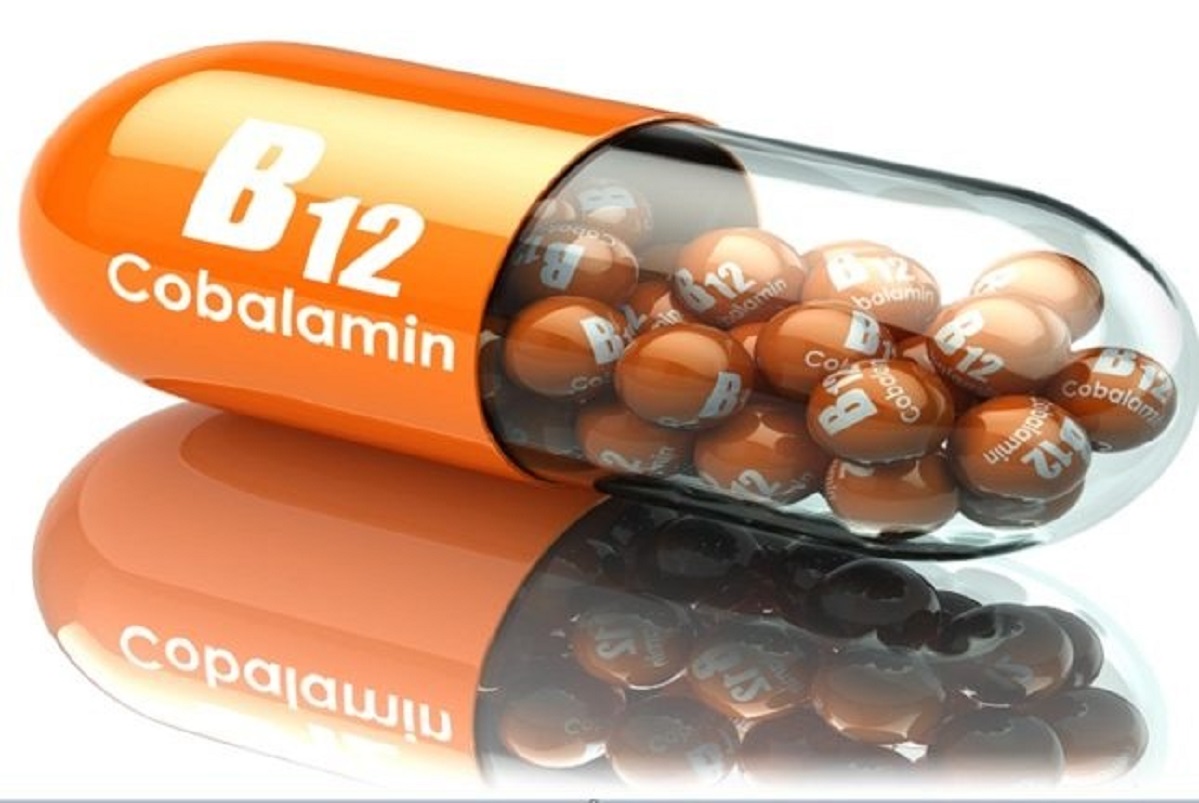  فيتامين B12