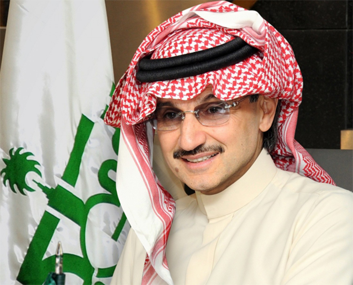 شاهد بالصور ..هذه هي ابنة الأمير السعودي الوليد بن طلال الوحيدة التي فتنت ملوك العرب والعجم بجمالها الخرافي!