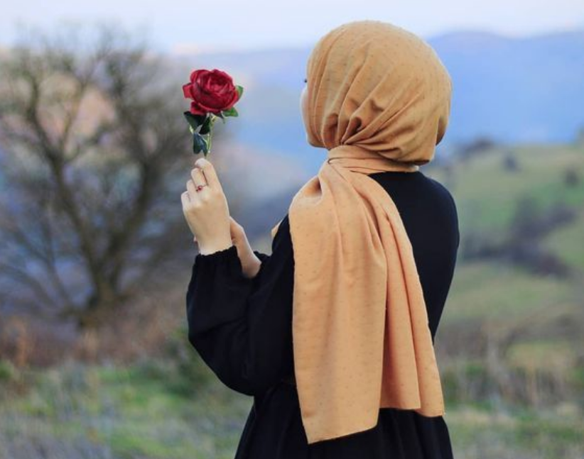 محجبة