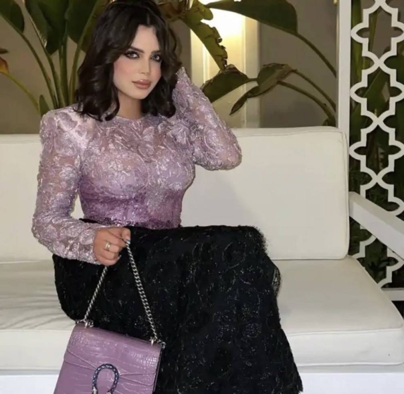 المشهورة السعودية رهف القحطاني تطل من شرم الشيخ .. والمفاجأة بالمبلغ الخيالي لسعر الفستان الذي تلبسه !