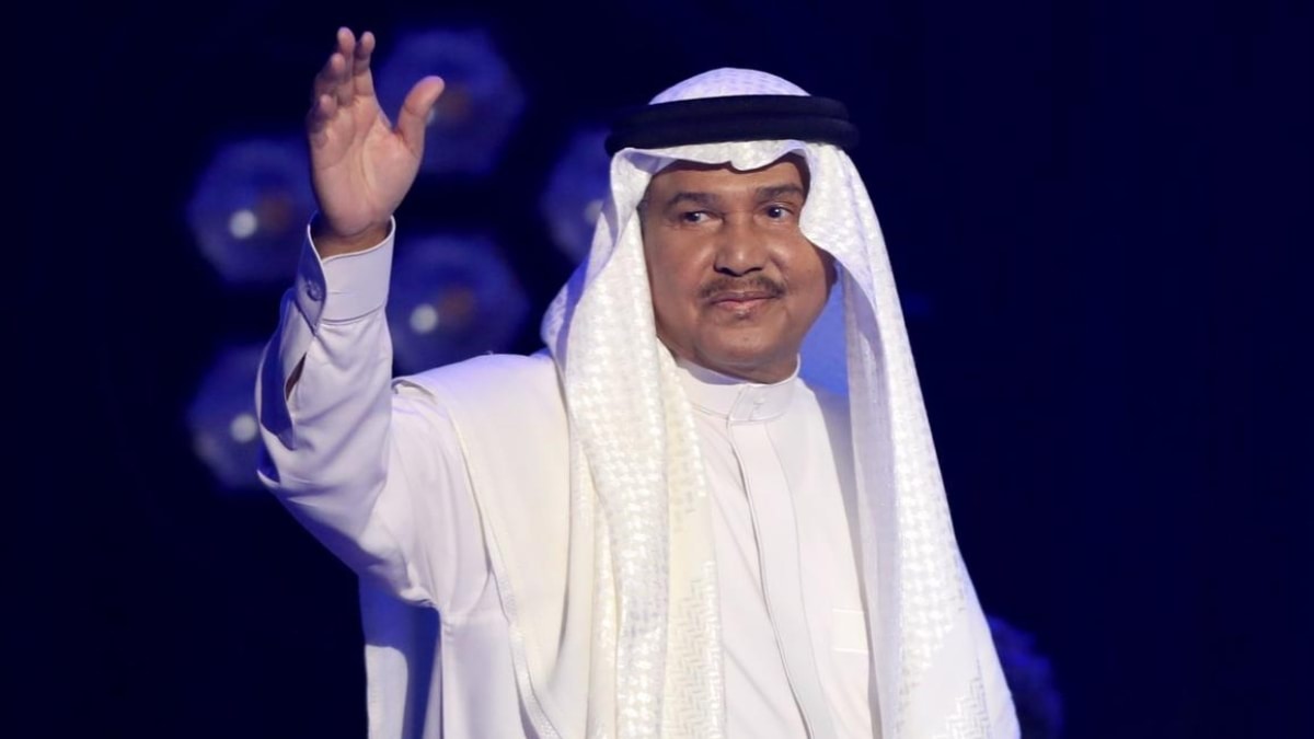 منديل ورقي يخص فنان العرب محمد عبده.. لن تصدق كم بلغ سعره 