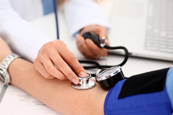بدون حاجة لطبيب أو دواء .. 10 طرق طبيعية تقهر ارتفاع ضغط الدم 