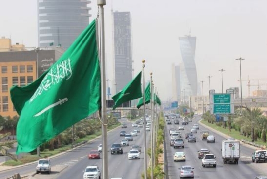 قرار سعودي مفاجئ بمنع الوافدين من قيادة السيارة حتى لوكان لديهم رخصة قيادة