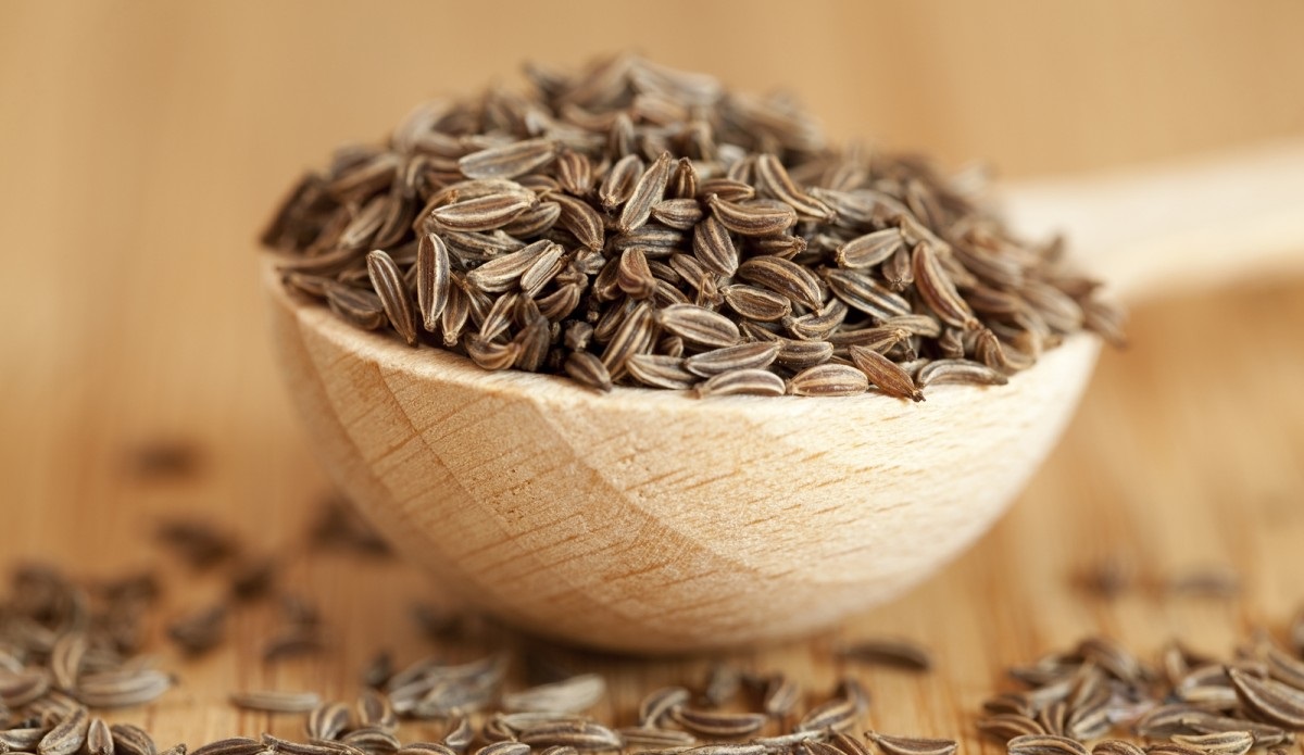 الكمون مع الماء والحليب : خلطة سحرية تعالج 8 أمراض خطيرة بعضها مزمنة وخبيثة ستندهش عند معرفتها؟ (طريقة التحضير)