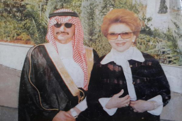 شاهد ..تسريب صور ولاول مرة لوالدة الأمير السعودي الوليد بن طلال..والمفاجأة في جنسيتها؟؟!!