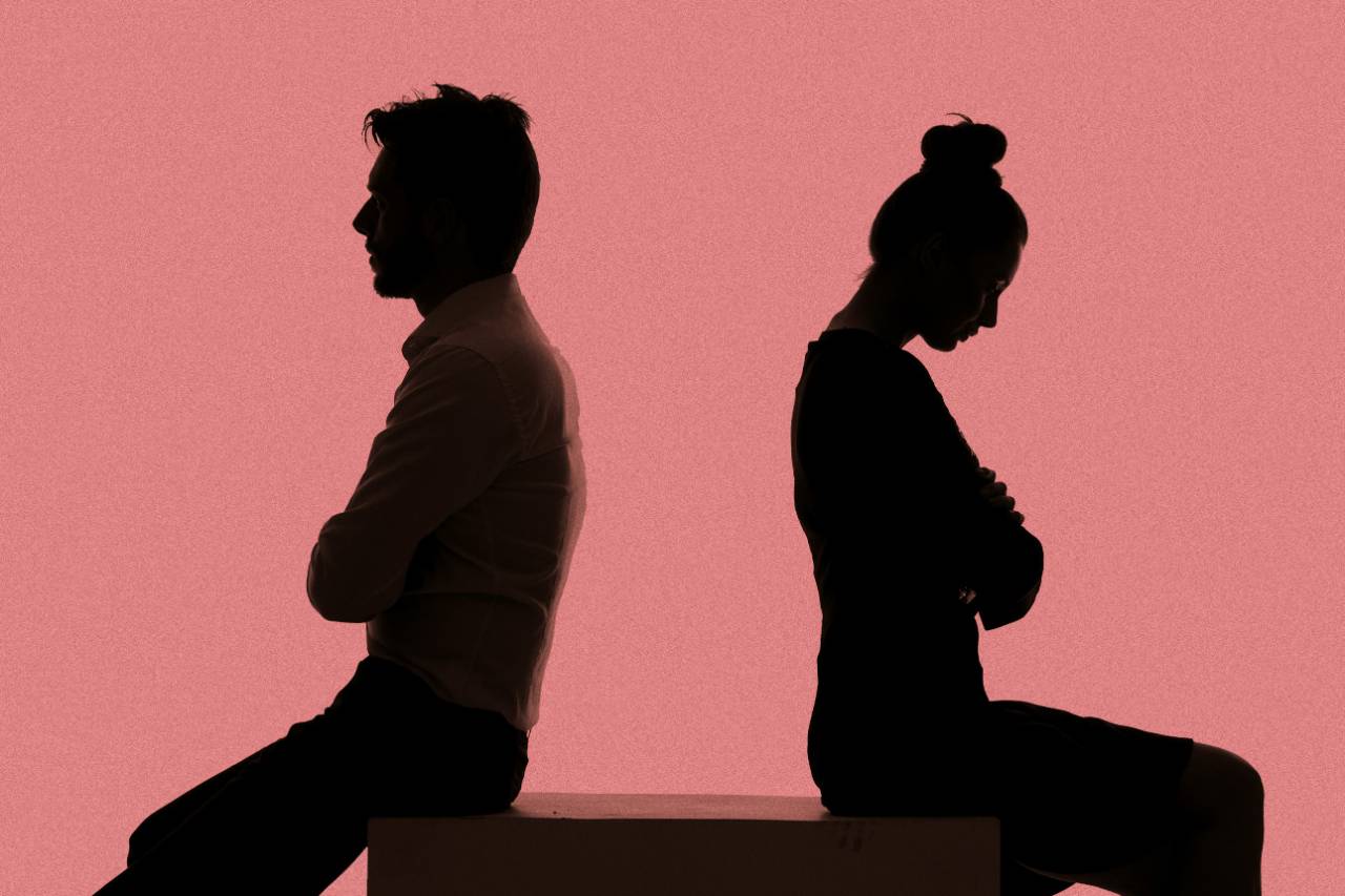 اعتراف بكل جرأة لإمرأة عشرينية .. زوجي طلب مني شيء محرماً وهدد بالطلاق ان لم افعله ؟.. لن تصدق ما طلبه الزوج.!