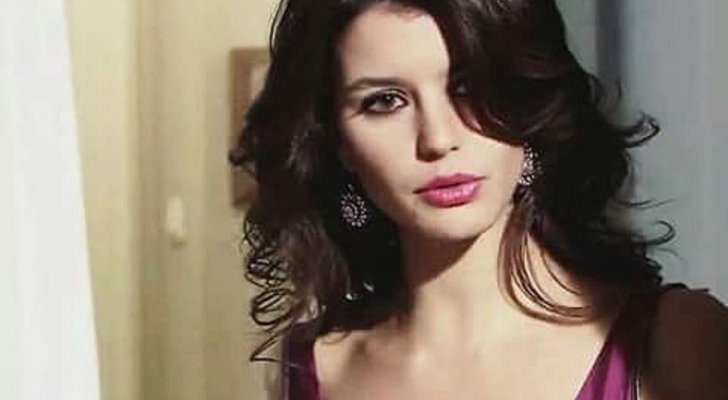 الفنانة بيرين