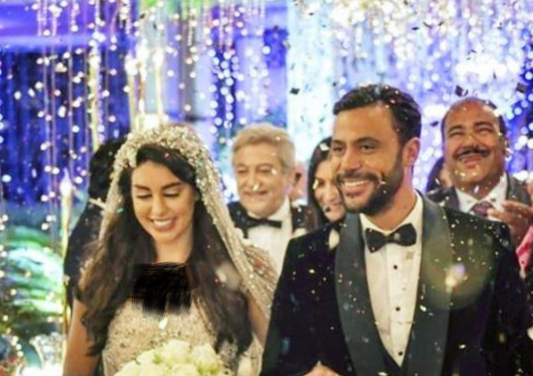 شاهد حفل زفاف ياسمين صبري الاسطوري بفستان من الألماس على محمد إمام تفجّر ضجّة.. وأولى الصور تشعل الوسط!!