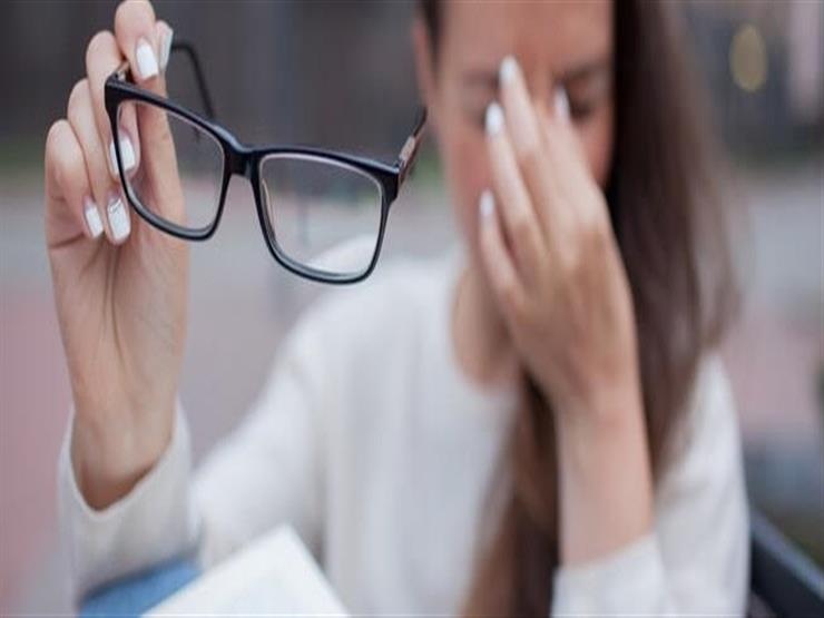 لمن يعانون من ضعف النظر .. تناول هذه الفاكهة البسيطة تحسن النظر بشكل لا يصدق ( تعرف عليها ) 