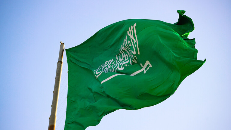  أضرار قاتلة تحدث للشخص بسبب هذه العادة الشائعة الذي ادمن عليها ملايين السعوديين..هل انت منهم..؟