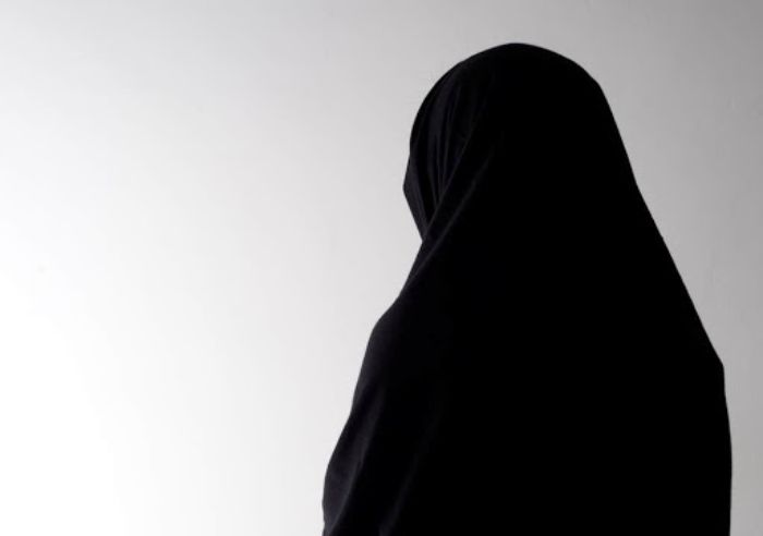 فتاة سعودية ذهبت للطبيب الشرعي لإجراء فحص بعد أشهر من زواجها..والتقرير الطبي يكشف عن المفاجأة المدوية