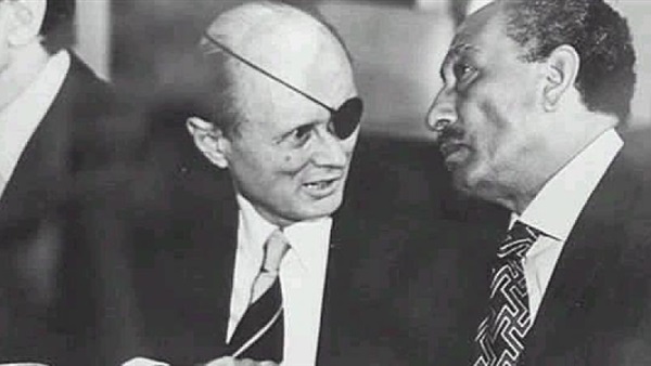 الرئيس السادات 