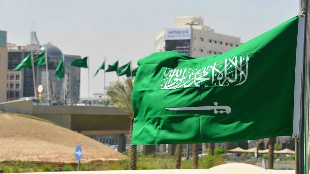السعودية تمنح  8 دول جديدة تأشيرة إلكترونية 