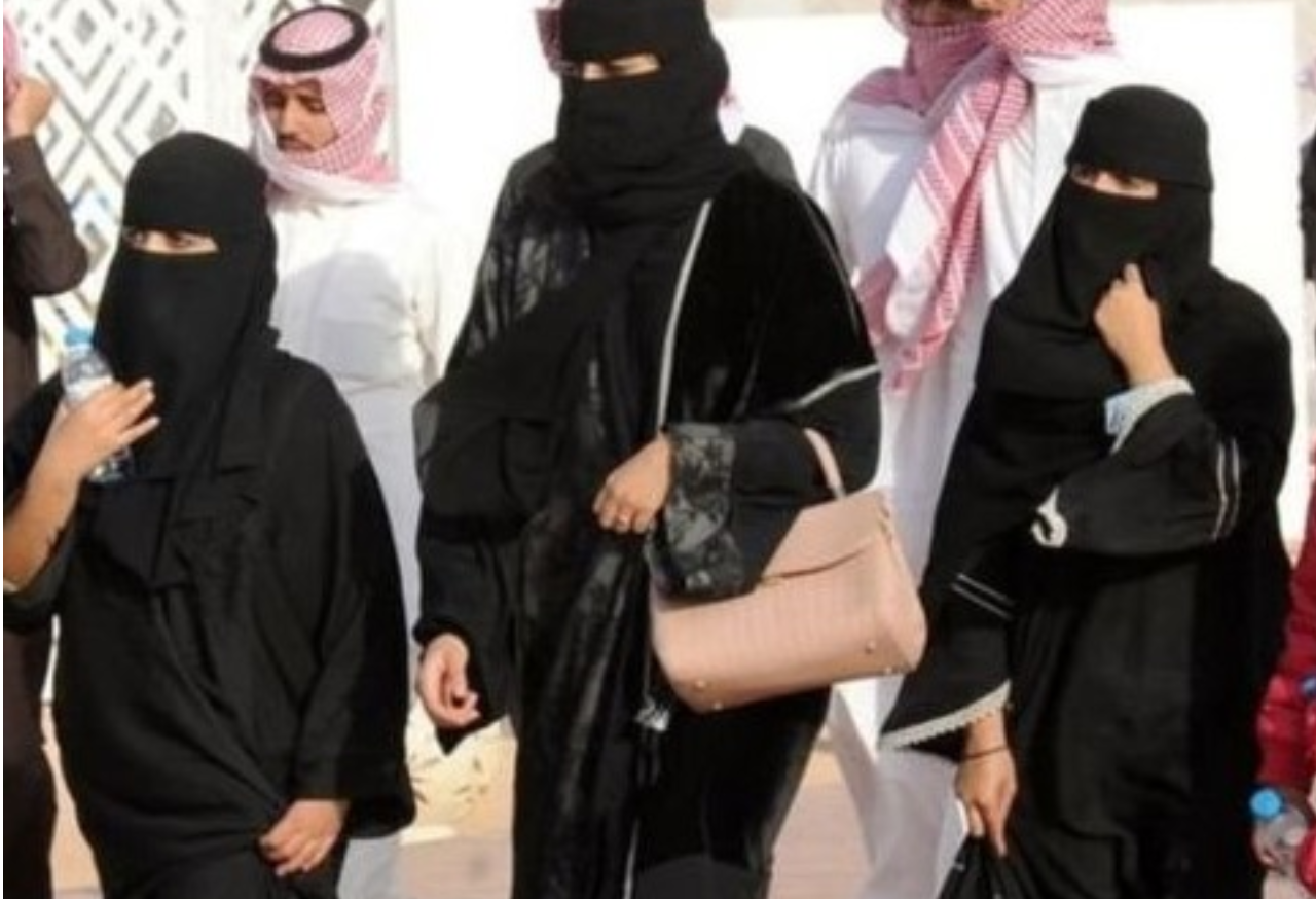 فتيات في السعودية - ارشيف