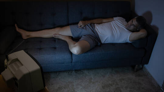 دراسة أميركية حديثة .. النوم بهذه الطريقة يهدد حياتك ويؤدي إلى الوفاة المبكرة؟..تجنبها قبل فوات الاوان 