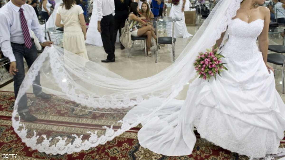 عروسان من الارشيف