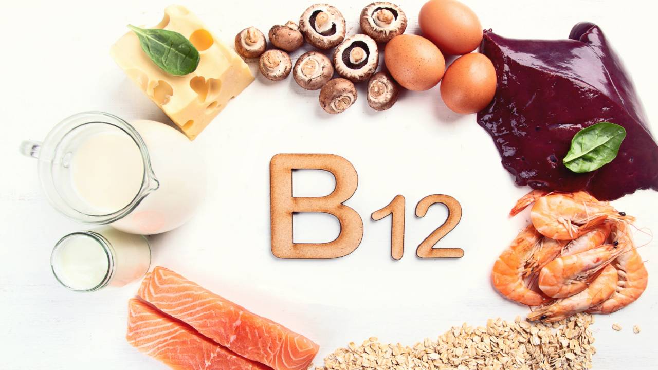 سم قاتل .. احذر تناول فيتامين B12 في هذه الحالة يصيبك بمرض السرطان 