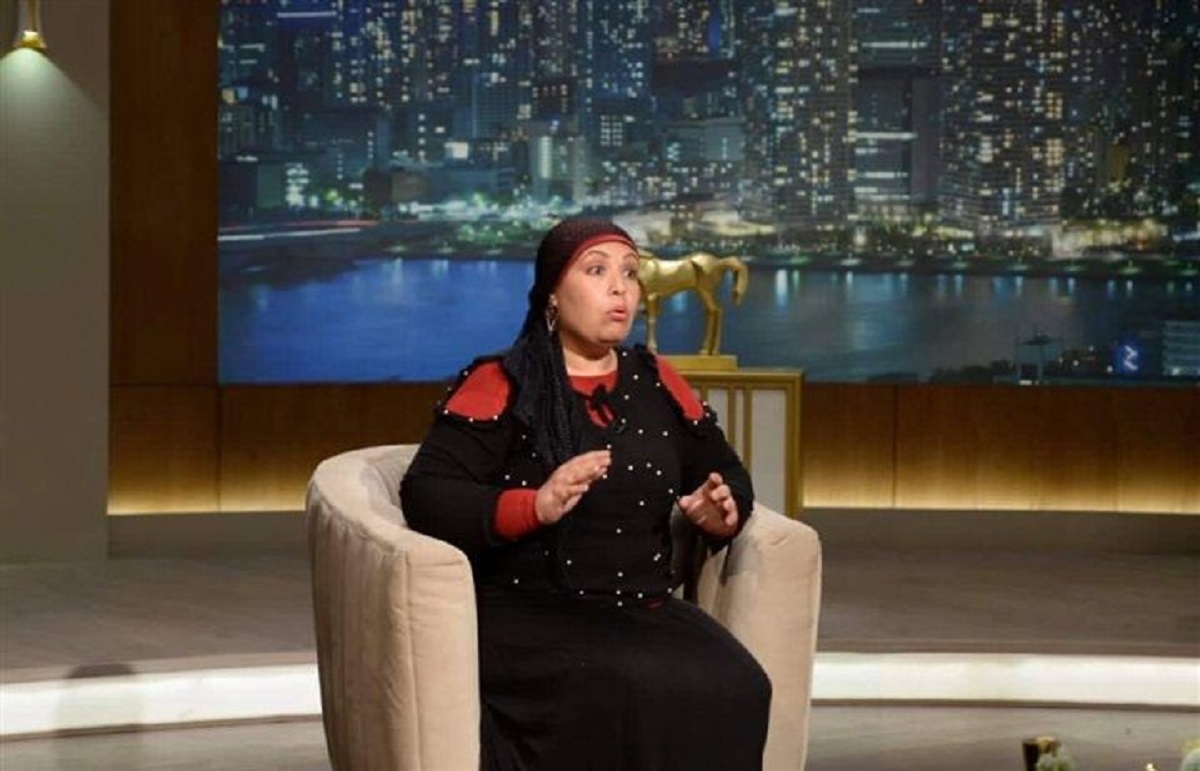 رفضوا تغسيل والدتهم ودفنها وعندما تكفلت فيها طبيبة .. شاهدت الصدمة في الجثة التي صعقتها وافقدتها صوابها !