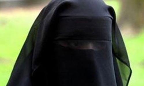 مرأة سعودية تحتال بمليون ريال على أحد المواطنين بحيلة لم تخطر على بال .. ورد الأخير لها كان صادماً!