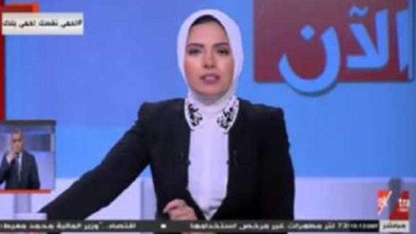 فيديو : وفاة مسؤول مصري كبير على الهواء .. والمذيعة تفقد السيطرة على نفسها وهكذا كانت ردة فعلها ؟