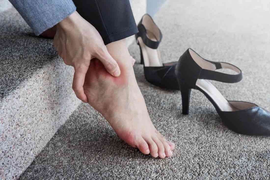 علامات على قدميك تشير إلى ارتفاع نسبة السكر في الدم 