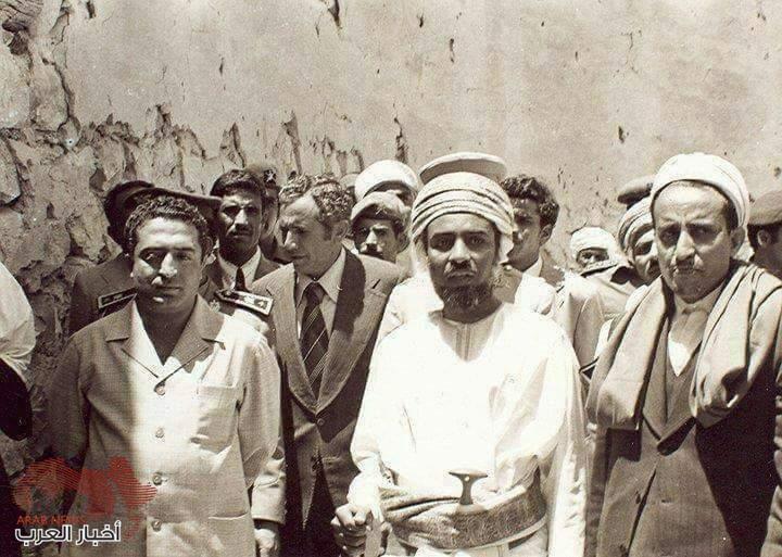 صور قديمة الرئيس الحمدي والسلطان قابوس 