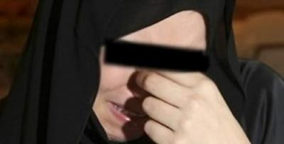 فتاة حزينة